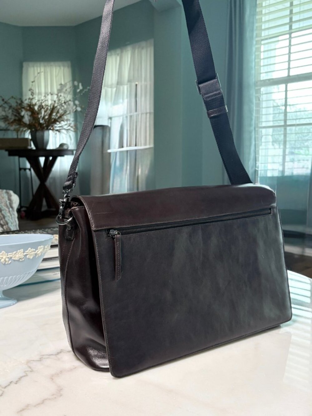 Brahmin Smooth Chocolate Messenger / XL  Laptop Bag NWT